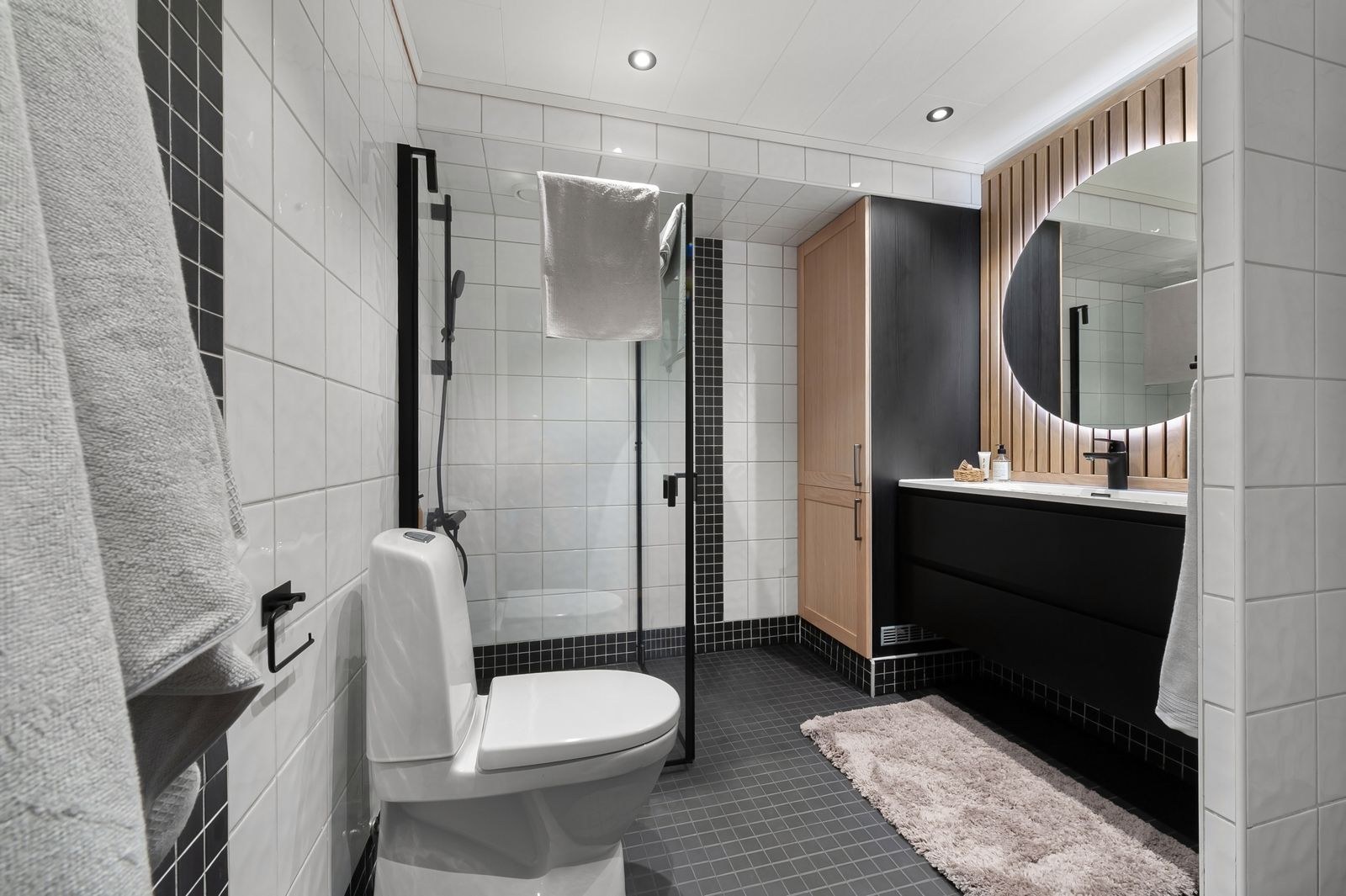 Dealing with a blocked toilet