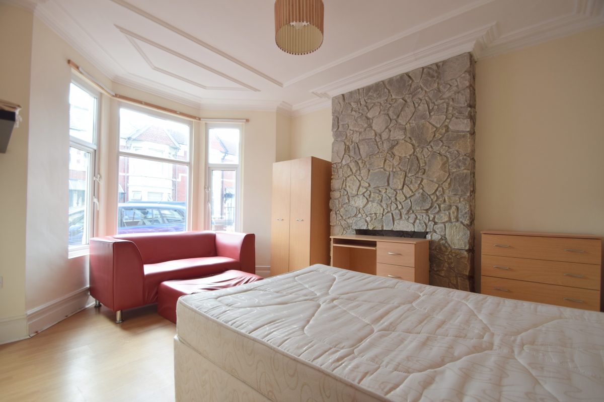 Cosmeston Street