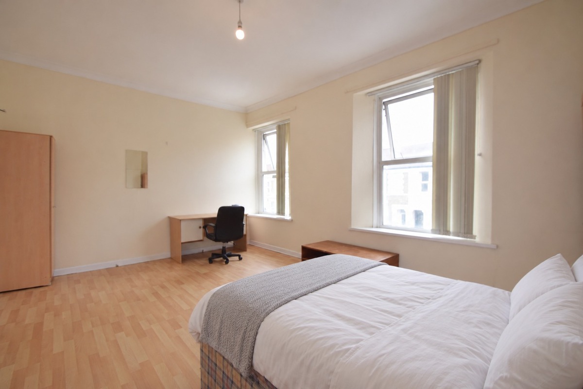 Miskin Street