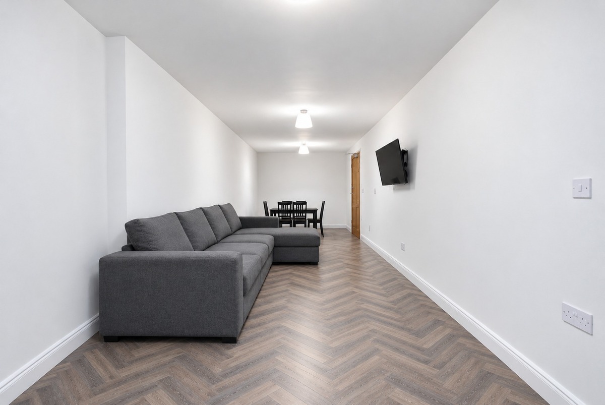 Woodville Road, Flat 2