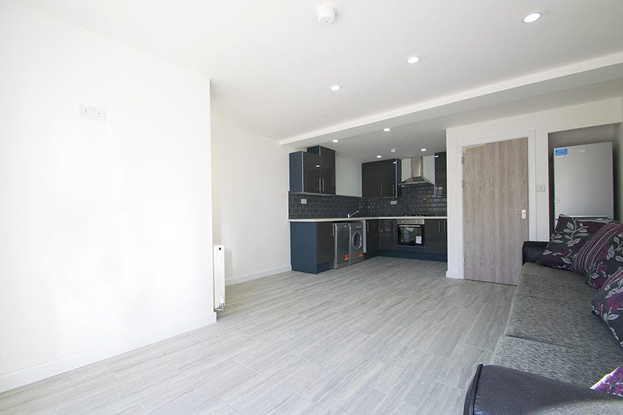 Munir Court 2