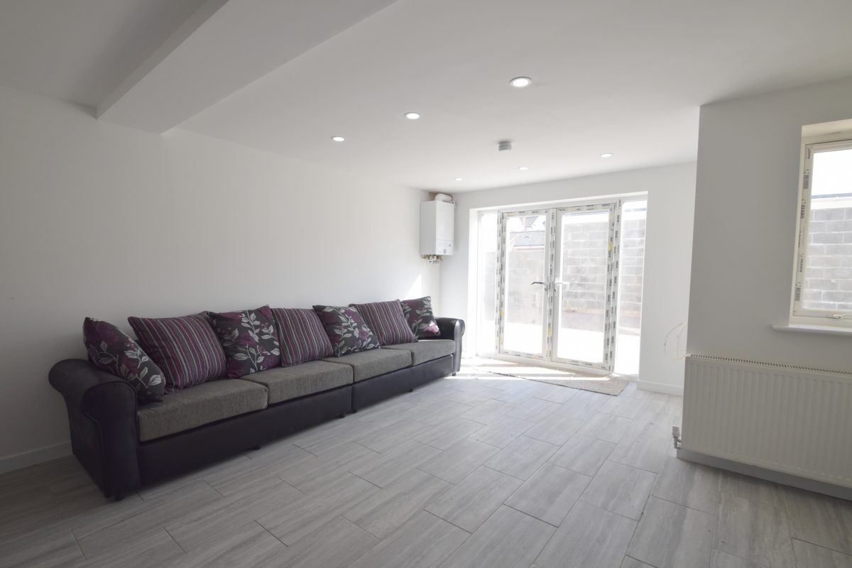Munir Court 2