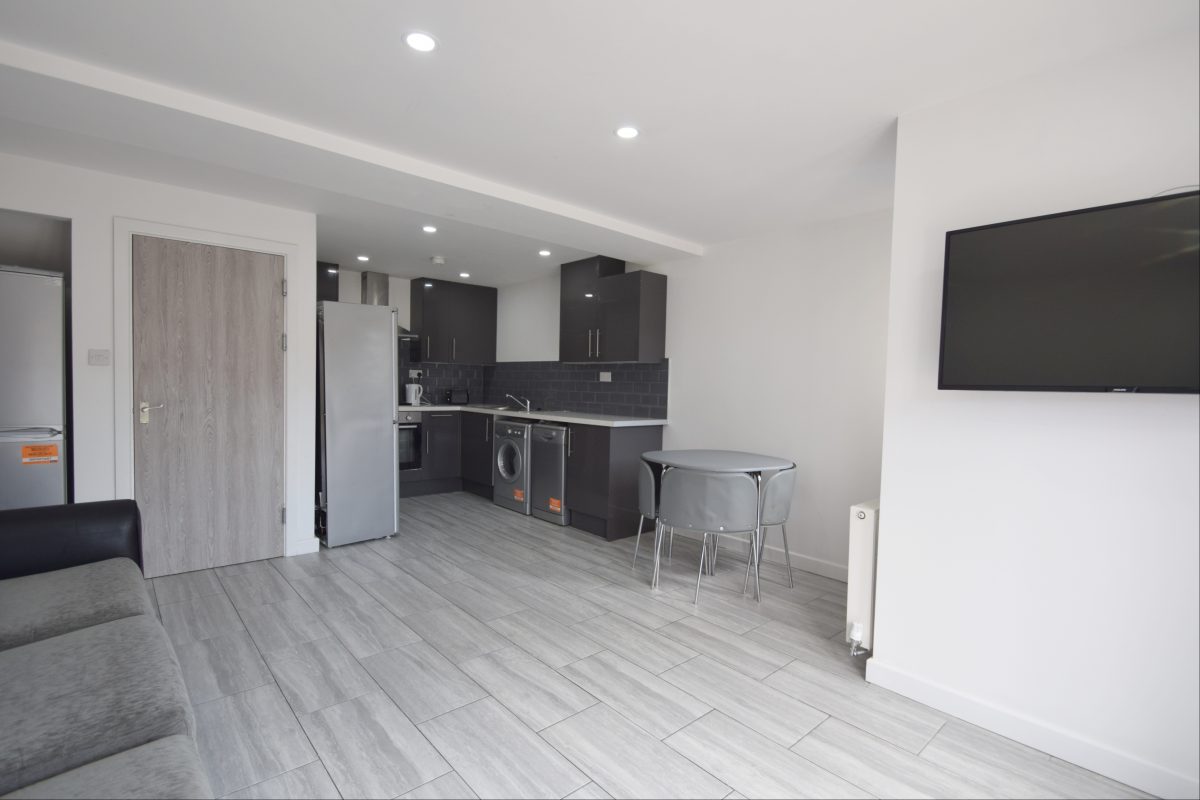 Munir Court