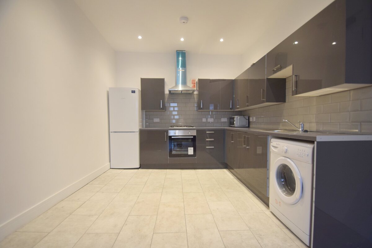Flat 2, City Road
