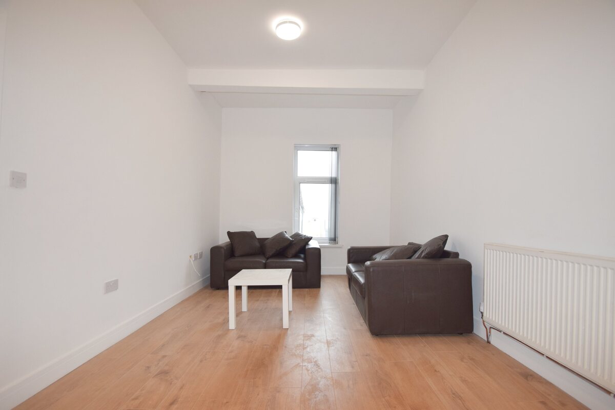 Flat 2, City Road