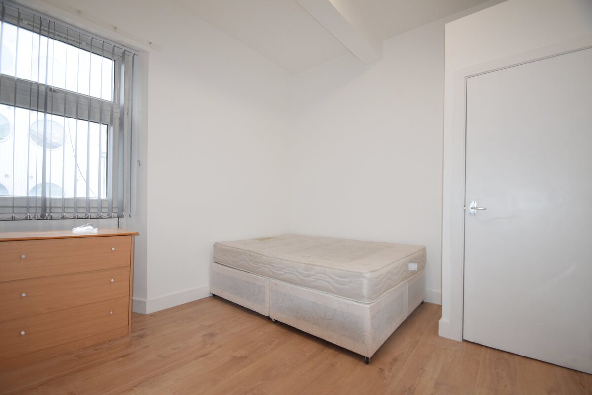 Flat 2, City Road
