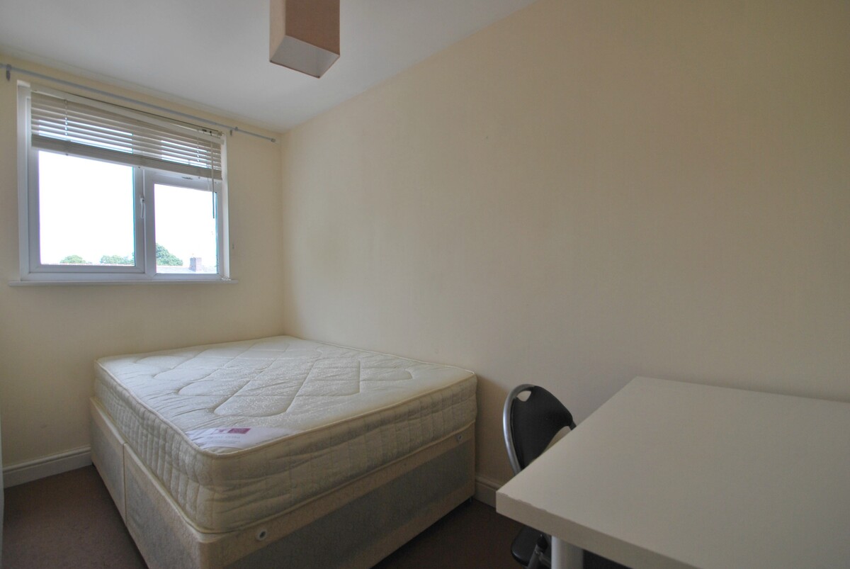 Flat 1, Salisbury Road