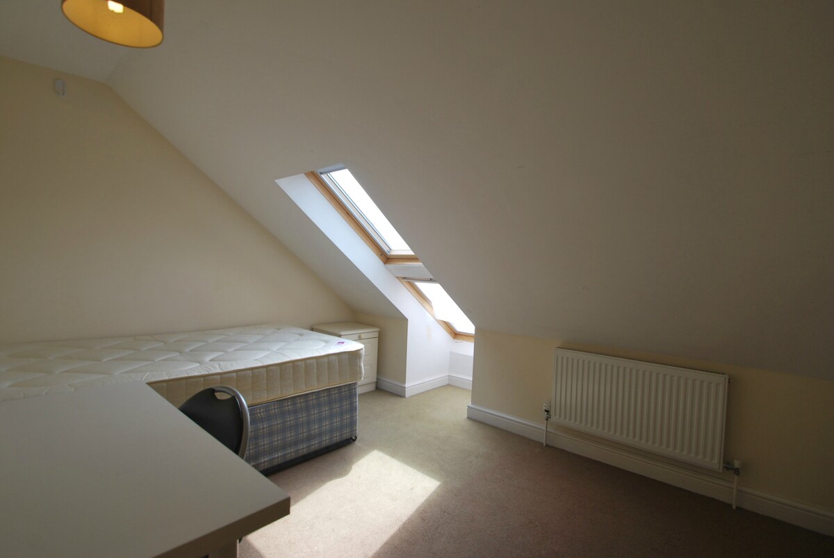 Flat 1, Salisbury Road